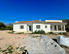 Dom na sprzedaż, Hiszpania Malaga Frigiliana, 690 000 euro (2 973 900 zł), 216 m2, 747