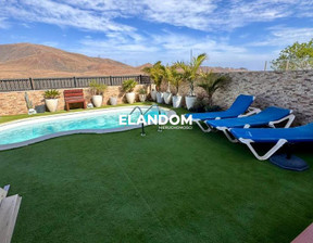 Dom na sprzedaż, Hiszpania Bliźniak W Corralejo, Fuerteventura, Wyspy Kanaryj Bliźniak W Corralejo, Fuerteventura,, 498 000 euro (2 151 360 zł), 200 m2, 3244/4451/ODS