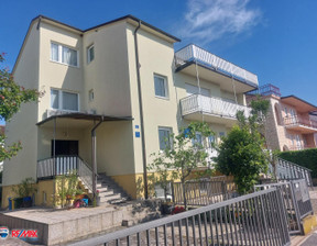 Dom na sprzedaż, Chorwacja Umag, 706 672 dolar (2 784 289 zł), 360 m2, 98055645