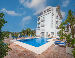 Mieszkanie na sprzedaż, Hiszpania Marbella, 417 365 dolar (1 602 680 zł), 150 m2, 96053718