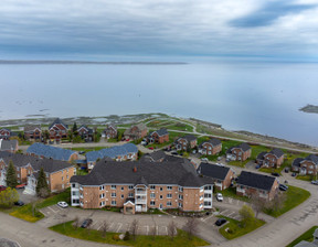 Mieszkanie na sprzedaż, Kanada Rimouski 300 Rue de l'Estran, Rimouski, QC G5L9C1, CA, 272 637 dolar (1 046 925 zł), 79 m2, 97788206