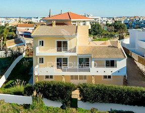 Dom na sprzedaż, Portugalia Portimao Portimão, 1 026 204 dolar (4 135 602 zł), 457 m2, 89337466