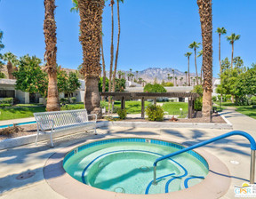 Mieszkanie na sprzedaż, Usa Palm Springs 5301 E Waverly Dr, 310 000 dolar (1 267 900 zł), 82,4 m2, 102032151