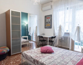 Kawalerka do wynajęcia, Włochy Rome Via Tuscolana, 623 dolar (2547 zł), 110 m2, 94788966