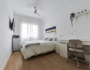 Kawalerka do wynajęcia, Hiszpania Barcelona Carrer dels Alts Forns, 769 dolar (3192 zł), 110 m2, 95247756