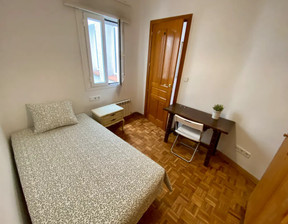 Kawalerka do wynajęcia, Hiszpania Madrid Calle de Málaga, 756 dolar (2927 zł), 130 m2, 97618784