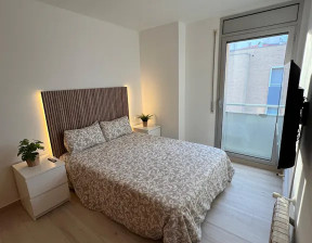 Kawalerka do wynajęcia, Hiszpania Barcelona Carrer de Fluvià, 974 dolar (4044 zł), 110 m2, 96897444