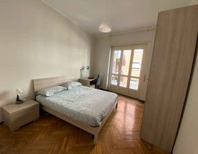 Kawalerka do wynajęcia, Włochy Turin Via Federico Ozanam, 594 dolar (2429 zł), 120 m2, 90206552