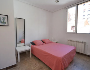 Kawalerka do wynajęcia, Hiszpania Madrid Calle de Alberto Aguilera, 838 dolar (3505 zł), 170 m2, 90215749