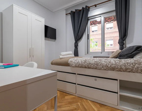 Kawalerka do wynajęcia, Hiszpania Madrid Calle de Ríos Rosas, 580 dolar (2245 zł), 160 m2, 90212911