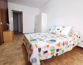 Kawalerka do wynajęcia, Hiszpania Madrid Calle de Francisco Silvela, 690 dolar (2669 zł), 200 m2, 90226129