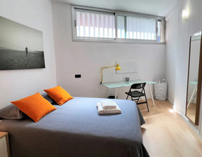 Kawalerka do wynajęcia, Hiszpania Barcelona Rambla de la Muntanya, 904 dolar (3499 zł), 60 m2, 90221070