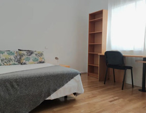 Kawalerka do wynajęcia, Hiszpania Madrid Paseo de la Castellana, 578 dolar (2215 zł), 180 m2, 90223675