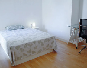 Kawalerka do wynajęcia, Hiszpania Madrid Calle de Juan de Urbieta, 559 dolar (2162 zł), 130 m2, 90241817