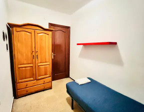 Kawalerka do wynajęcia, Hiszpania Barcelona Carrer de Nàpols, 536 dolar (2073 zł), 90 m2, 90905664