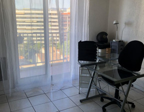 Kawalerka na sprzedaż, Francja Marseille, 99 645 dolar (416 518 zł), 20 m2, 97536992