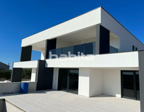 Dom na sprzedaż, Chorwacja Debeljak, 646 099 dolar (2 577 936 zł), 230 m2, 93394330