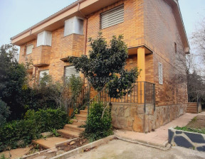 Dom na sprzedaż, Hiszpania Madrid, 484 255 dolar (1 907 966 zł), 237 m2, 96059075