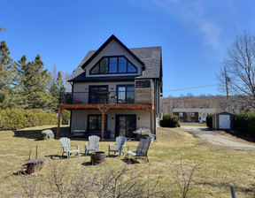 Dom na sprzedaż, Kanada Mont-Laurier 1250 Ch. de St-Jean-Sur-le-Lac, Mont-Laurier, QC J9L0H8, CA, 399 684 dolar (1 574 756 zł), 145 m2, 96647572