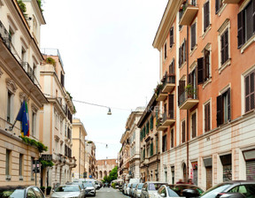 Mieszkanie na sprzedaż, Włochy Roma Via Dei Santissimi Quattro, 1 001 347 dolar (3 945 309 zł), 137 m2, 97397988