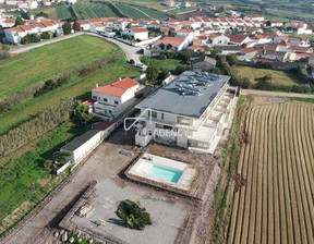 Mieszkanie na sprzedaż, Portugalia Lourinha, 216 669 dolar (858 009 zł), 61 m2, 93757307