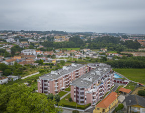 Mieszkanie na sprzedaż, Portugalia Vila Nova De Gaia, 195 021 dolar (772 281 zł), 94 m2, 98951955