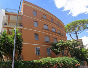 Mieszkanie na sprzedaż, Włochy Roma Clivo Di Cinna,, 260 815 dolar (1 027 612 zł), 94 m2, 96232861