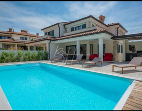 Dom na sprzedaż, Chorwacja Umag, 1 647 723 dolar (6 640 324 zł), 222 m2, 93490254