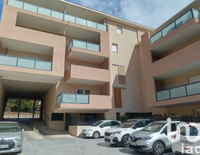 Mieszkanie na sprzedaż, Francja Martigues, 218 365 dolar (845 072 zł), 60 m2, 100558913