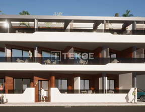 Mieszkanie na sprzedaż, Hiszpania Alicante Torrevieja, Torrevieja Centro, 195 882 dolar (789 403 zł), 42 m2, 94743817