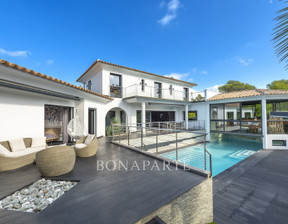 Dom na sprzedaż, Francja Saint-Raphaël, 2 610 020 dolar (10 283 479 zł), 245 m2, 95020028