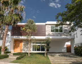 Dom na sprzedaż, Dominikana Santiago De Los Caballeros Calle las Canas, 750 000 dolar (2 955 000 zł), 470 m2, 96726319
