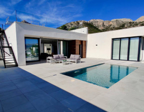 Dom na sprzedaż, Hiszpania Polop, Alicante, 644 073 dolar (2 537 649 zł), 224 m2, 97547657