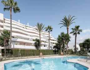 Mieszkanie na sprzedaż, Hiszpania Malaga, Nueva Andalucía 5 Calle Real, 775 722 dolar (2 971 014 zł), 117 m2, 99261102