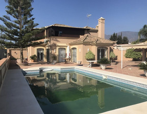 Dom na sprzedaż, Hiszpania Estepona, 1 016 001 dolar (4 155 445 zł), 425 m2, 92581683