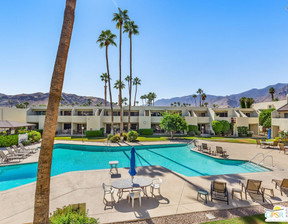 Kawalerka na sprzedaż, Usa Palm Springs 1655 E Palm Canyon Dr, 262 900 dolar (1 054 229 zł), 70,14 m2, 97559239