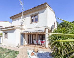Dom na sprzedaż, Hiszpania La Pobla De Vallbona, 544 665 dolar (2 145 979 zł), 251 m2, 87796671