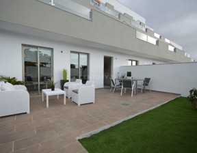 Mieszkanie na sprzedaż, Hiszpania Santa Cruz De Tenerife, 203 636 dolar (802 325 zł), 74 m2, 96625527