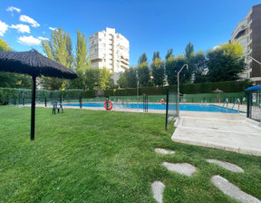 Kawalerka na sprzedaż, Hiszpania Madrid, 377 066 dolar (1 444 161 zł), 53 m2, 100410822