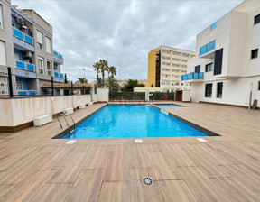 Dom na sprzedaż, Hiszpania Torrevieja, 94 005 dolar (360 980 zł), 52 m2, 96524341