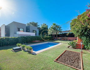 Dom na sprzedaż, Hiszpania Málaga, 1 596 371 dolar (6 433 376 zł), 243 m2, 96056921