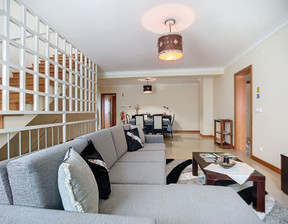 Dom na sprzedaż, Portugalia Ponta Delgada, 595 840 dolar (2 401 234 zł), 232,93 m2, 96253284