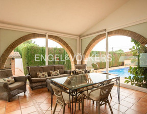 Dom na sprzedaż, Hiszpania Vila-Real, 536 256 dolar (2 112 848 zł), 280 m2, 96288833
